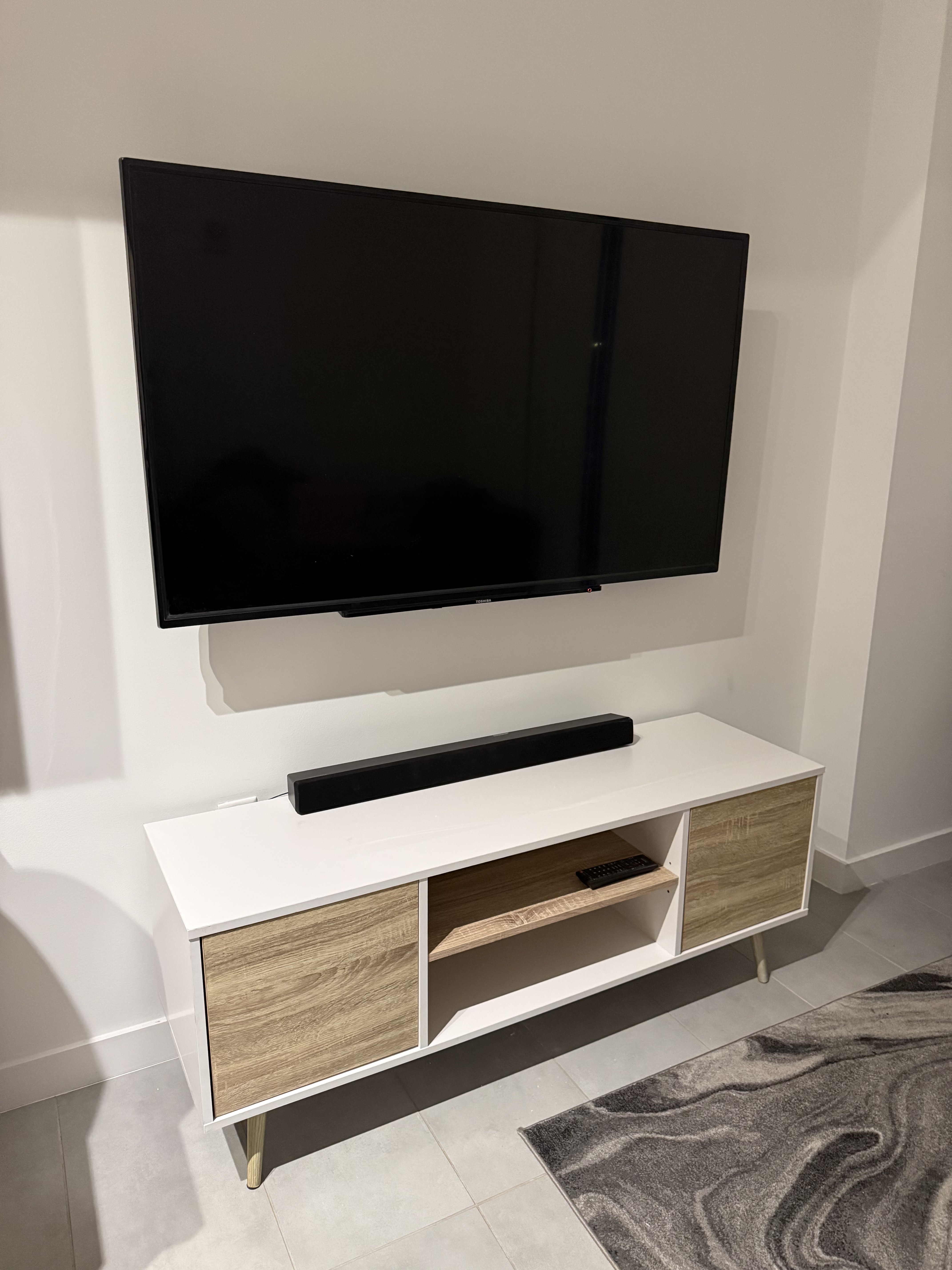 Professional TV mounting